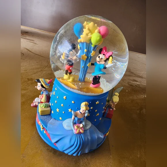 Disney Magical Snow Globe with TINKERBELL Is Broken Off The Globe - Picture 2 of 7